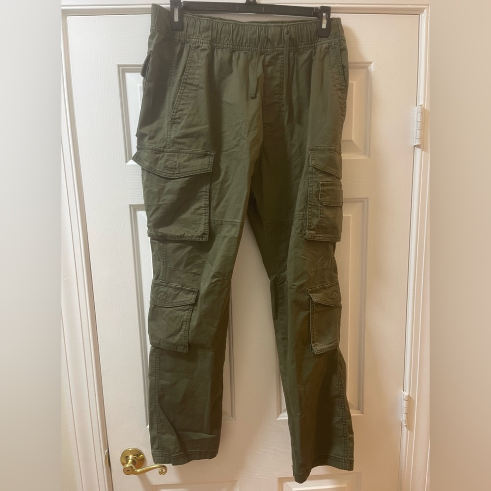 Hollister Men's Green Cargo Pants